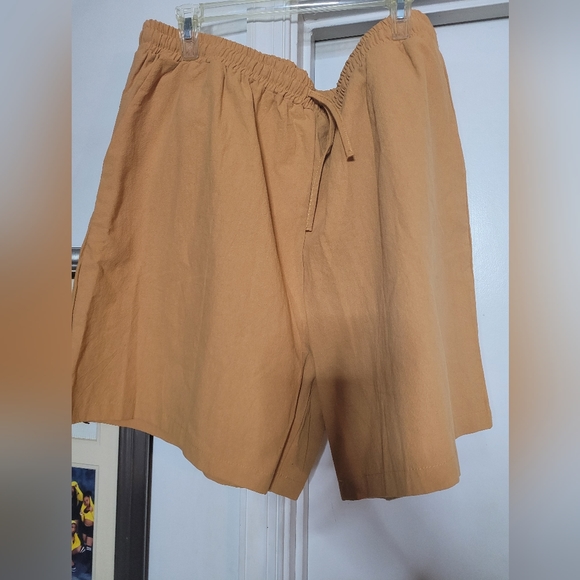 Women shorts - Picture 4 of 4